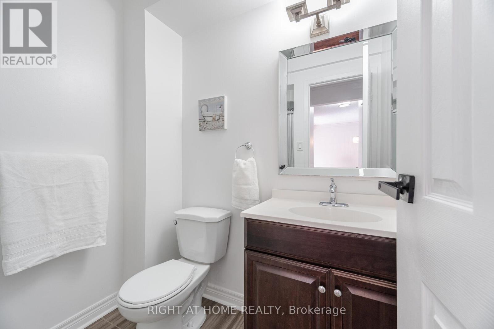 6 Winterfold Drive, Brampton, Ontario  L6V 3T1 - Photo 10 - W12184891