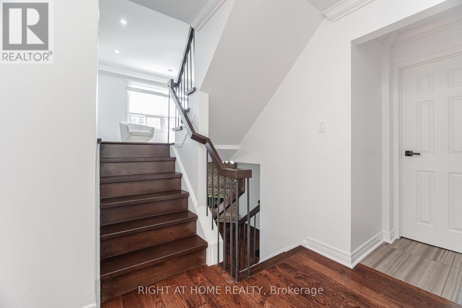 6 Winterfold Drive, Brampton, Ontario  L6V 3T1 - Photo 11 - W12184891