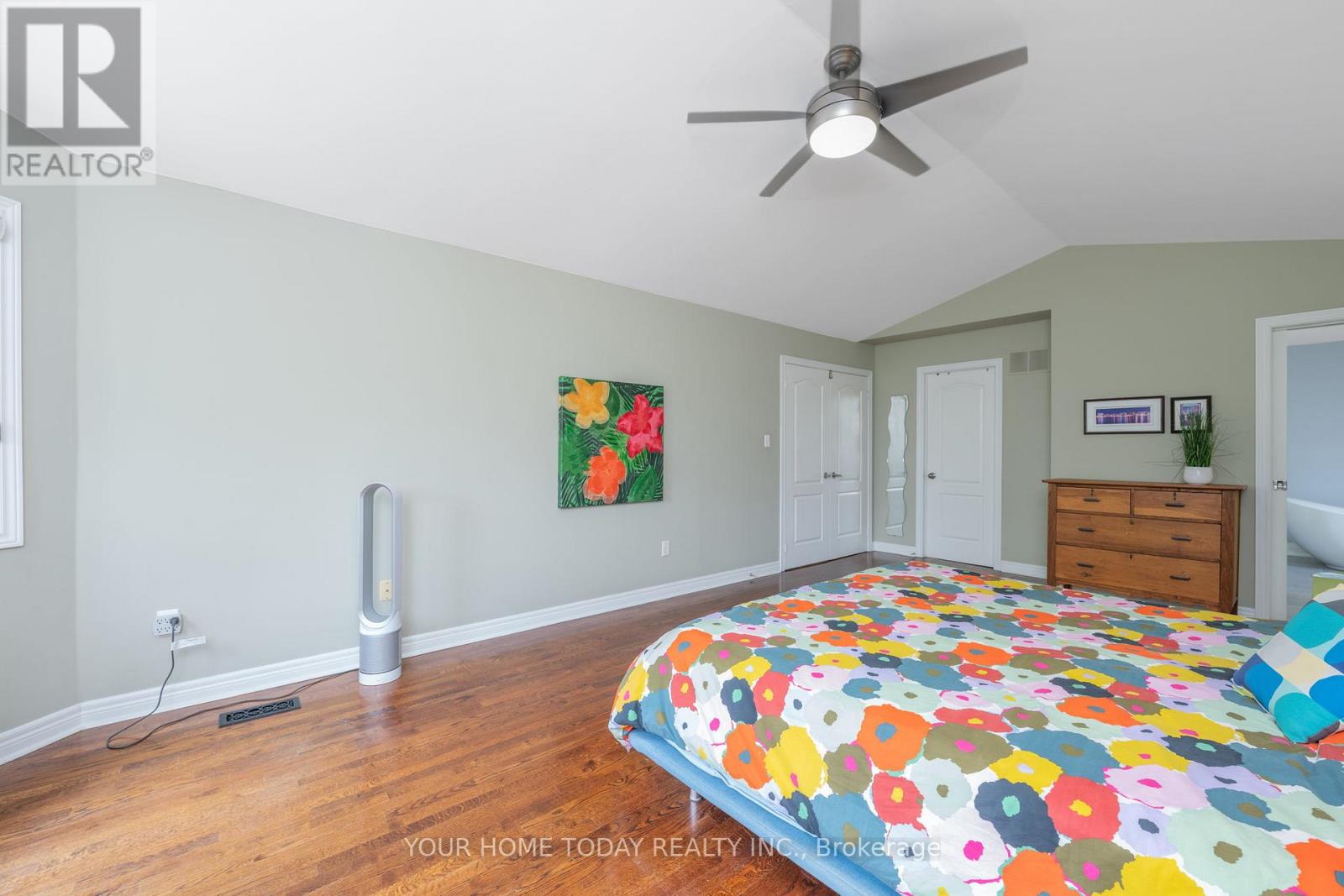 6 Stonebrook Crescent, Halton Hills, Ontario  L7G 6E4 - Photo 25 - W12184899
