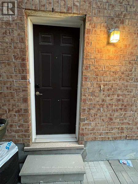 42 Seascape Crescent, Brampton, Ontario  L6P 3C5 - Photo 10 - W12184904