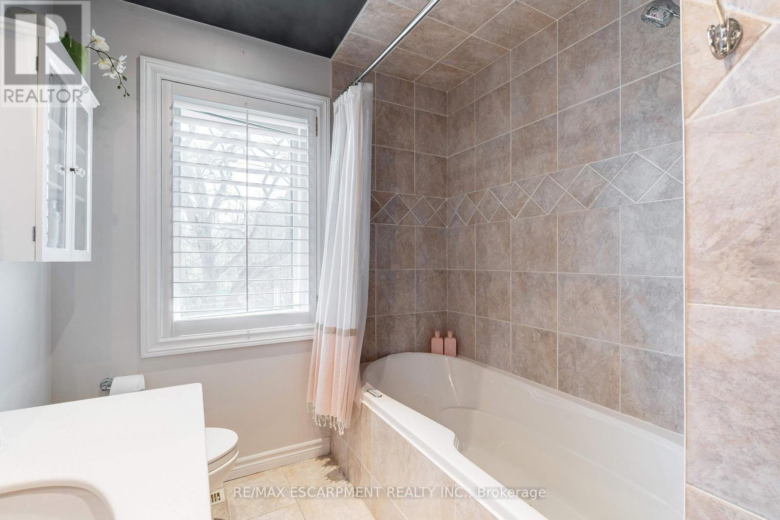 4302 Shoreacres Place, Burlington, Ontario  L7L 5N1 - Photo 26 - W12184914
