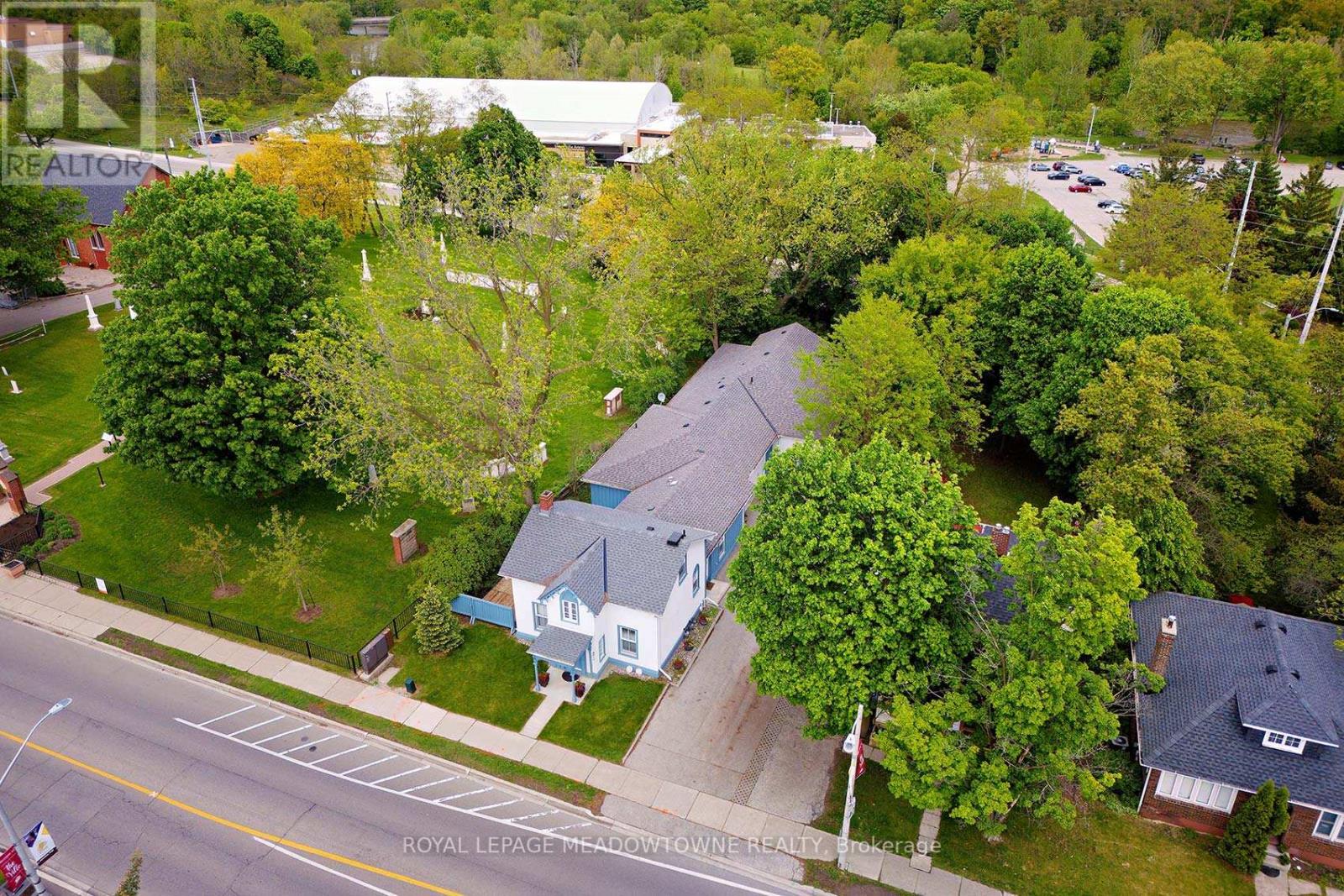 Property at 307 QUEEN STREET S image 1