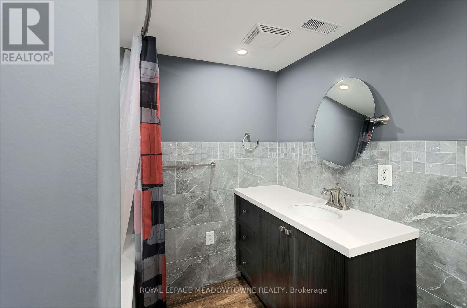 307 Queen Street S, Mississauga, Ontario  L5M 1L9 - Photo 24 - W12184916