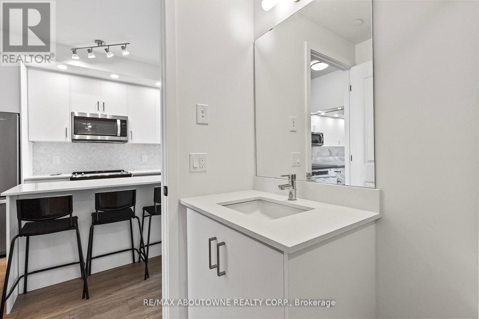 618 - 335 Wheat Boom Drive, Oakville, Ontario  L6H 7Y1 - Photo 16 - W12184921