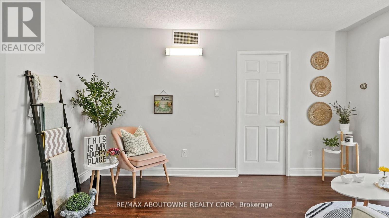 1801 - 285 Enfield Place, Mississauga, Ontario  L5B 3Y6 - Photo 19 - W12184932