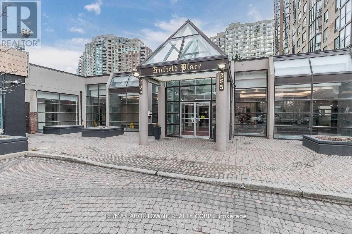 1801 - 285 Enfield Place, Mississauga, Ontario  L5B 3Y6 - Photo 3 - W12184932