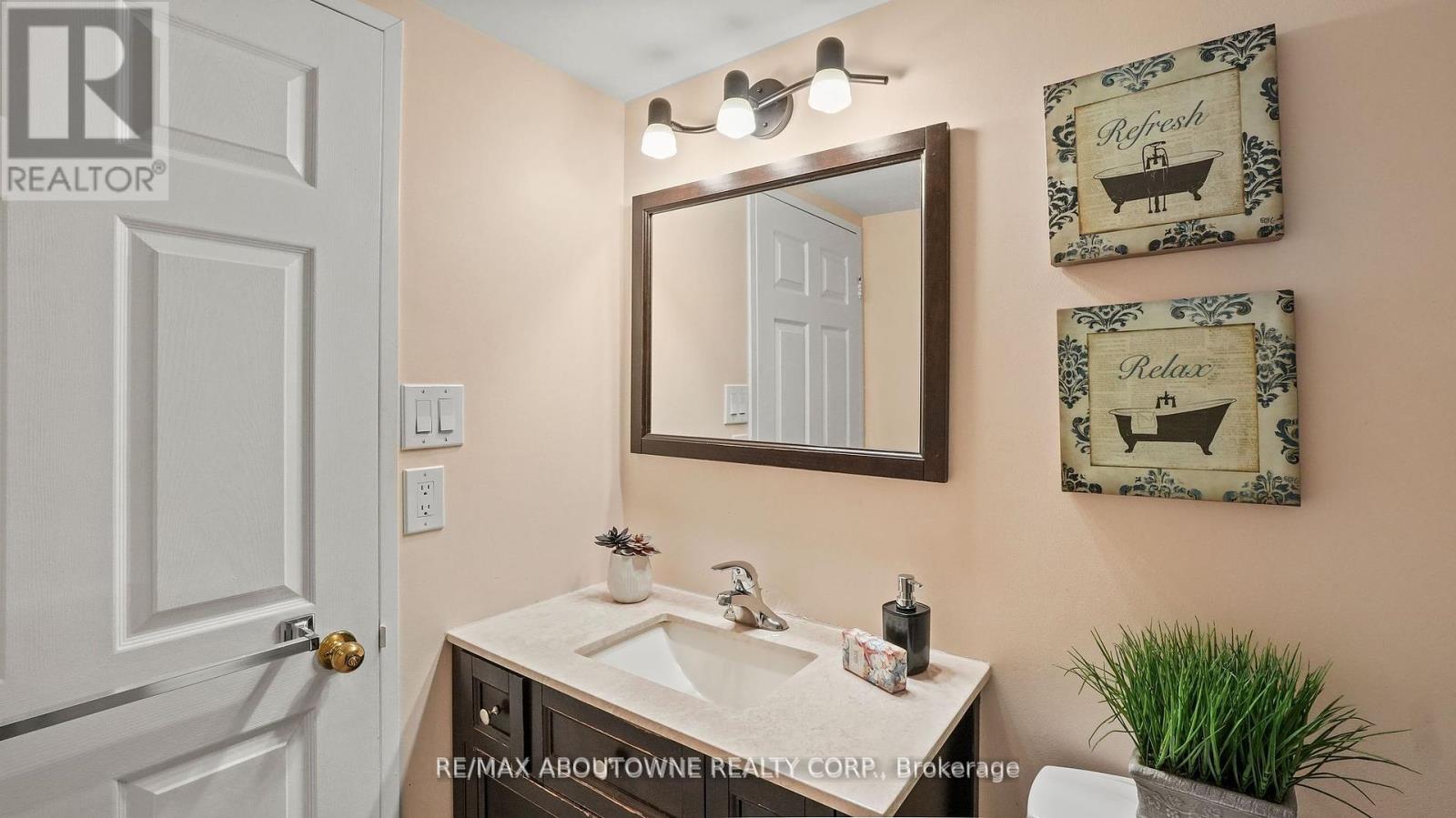 1801 - 285 Enfield Place, Mississauga, Ontario  L5B 3Y6 - Photo 34 - W12184932