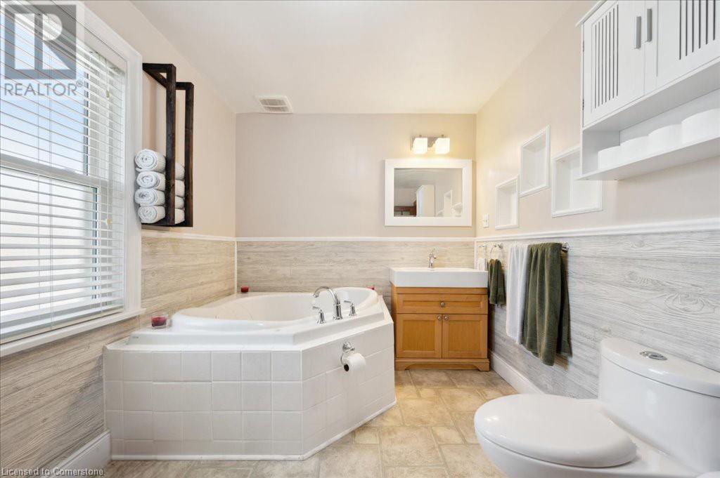 15 Jarvis Street, Cambridge, Ontario  N1R 1G7 - Photo 10 - 40735658