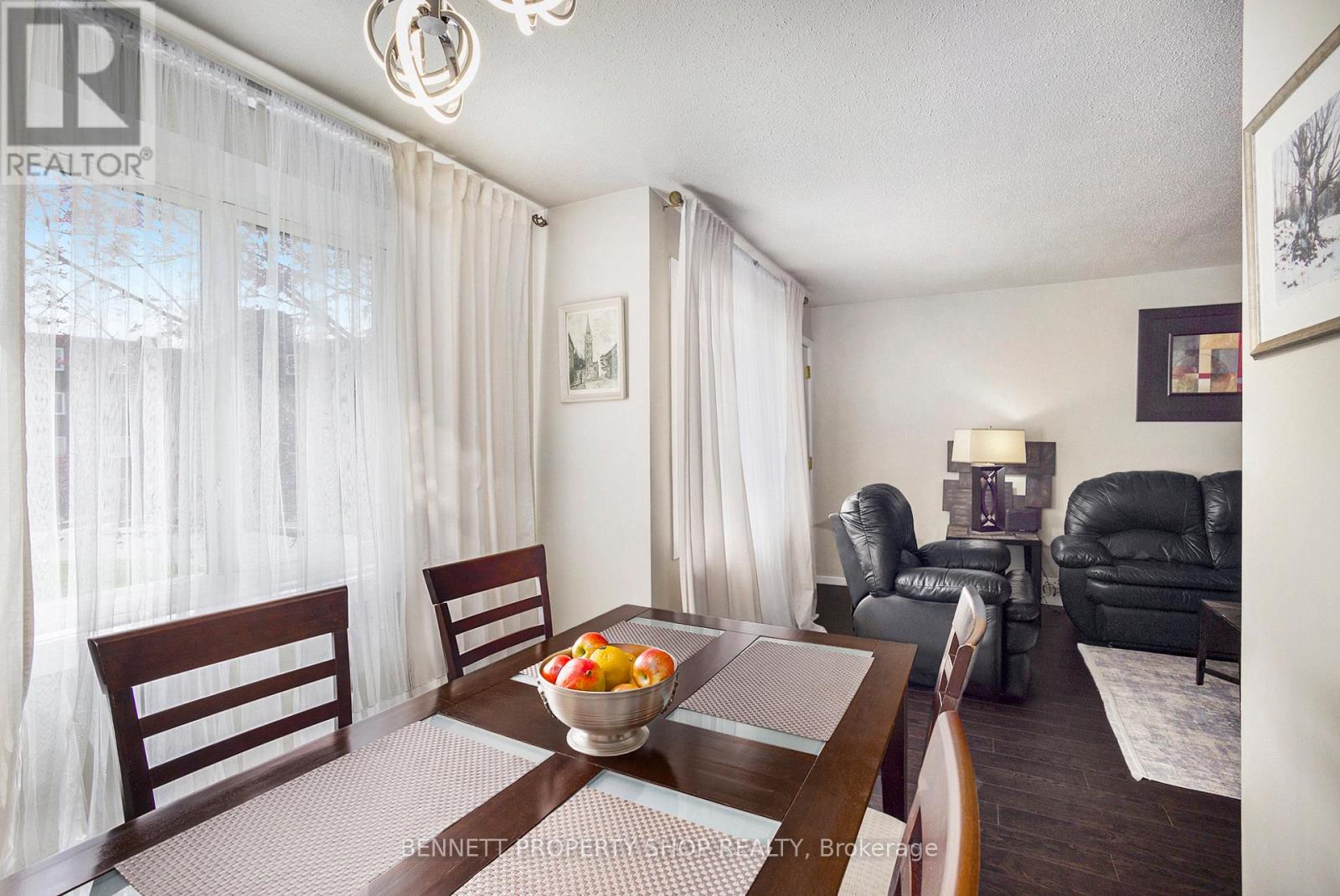 206 - 2041 Arrowsmith Drive, Ottawa, Ontario  K1J 7V7 - Photo 11 - X12160095
