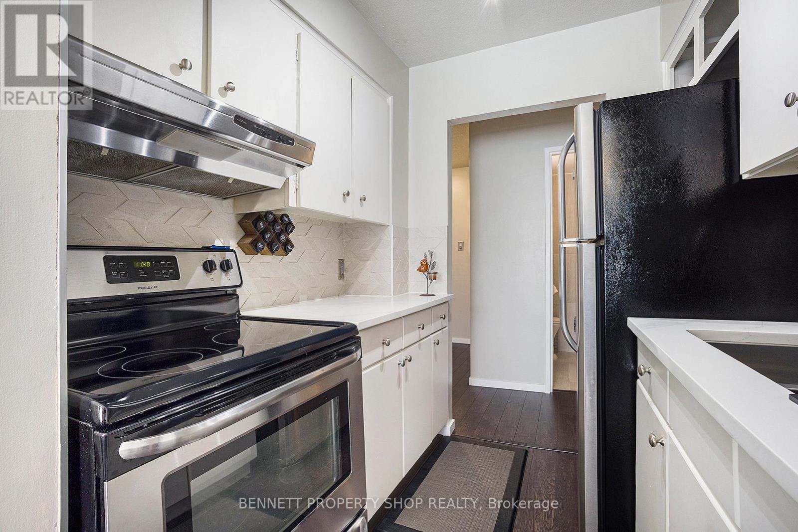 206 - 2041 Arrowsmith Drive, Ottawa, Ontario  K1J 7V7 - Photo 12 - X12160095
