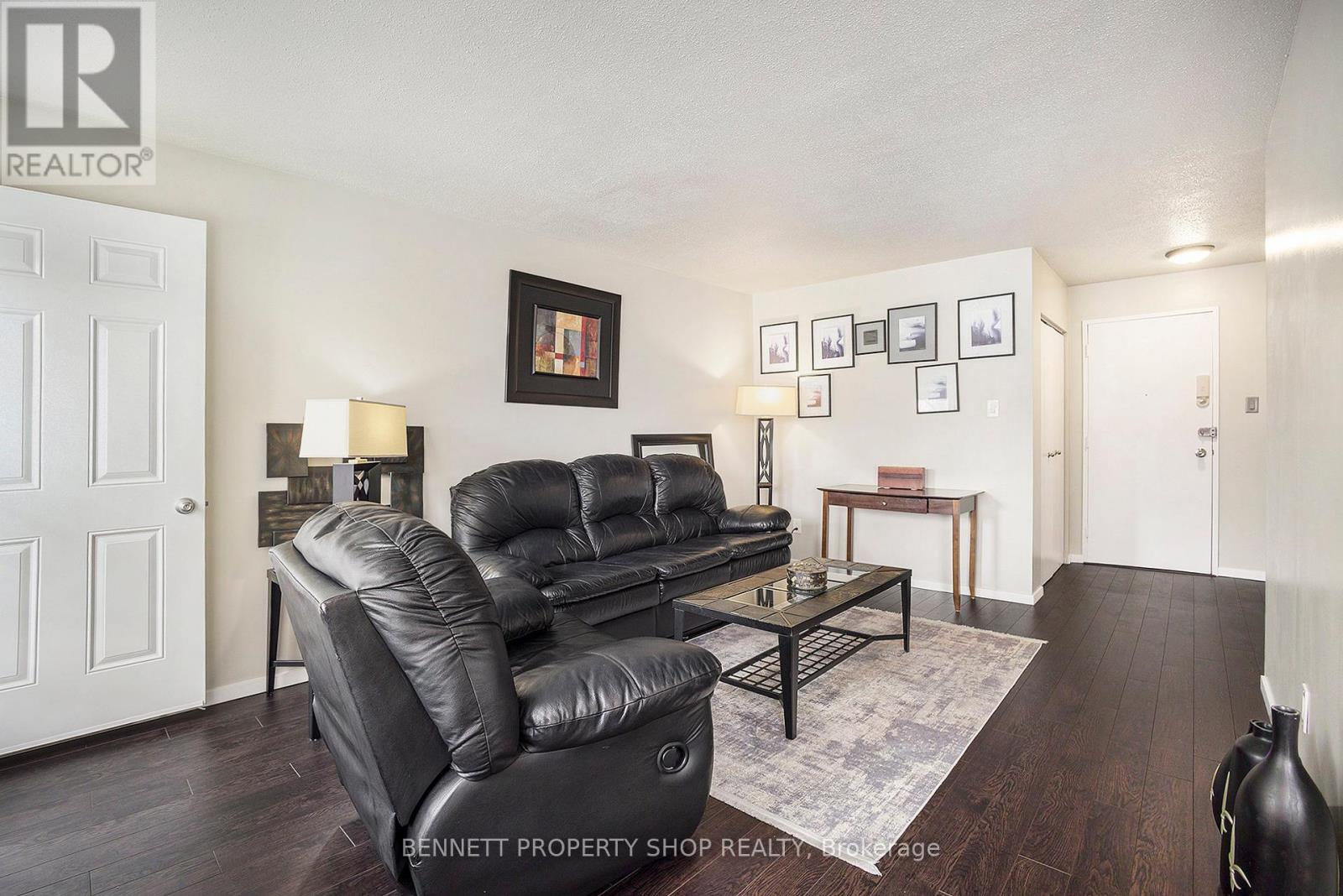 206 - 2041 Arrowsmith Drive, Ottawa, Ontario  K1J 7V7 - Photo 7 - X12160095