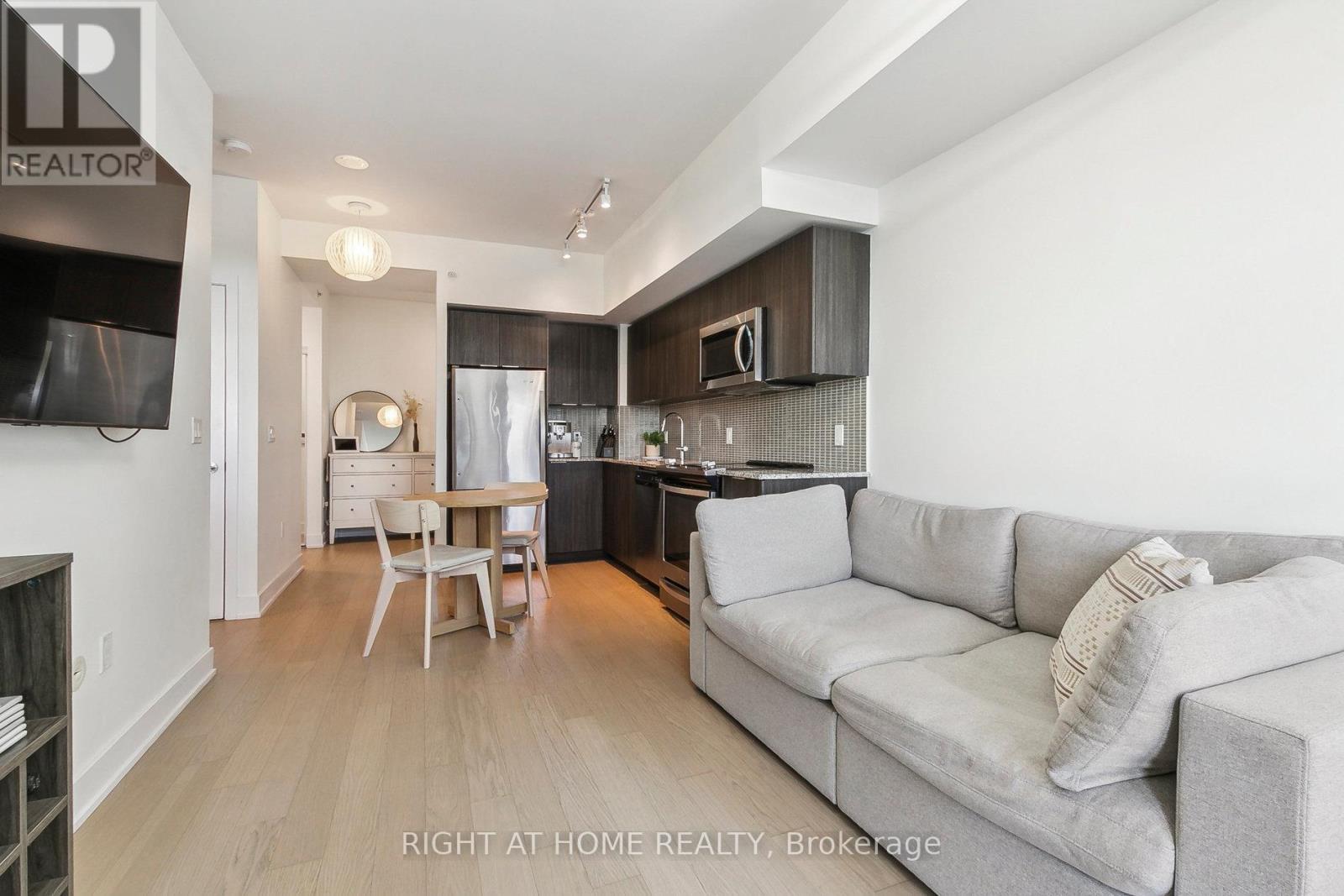 2206 - 20 Shore Breeze Drive, Toronto, Ontario  M8V 0C7 - Photo 11 - W12184429