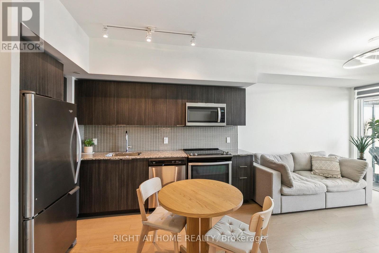 2206 - 20 Shore Breeze Drive, Toronto, Ontario  M8V 0C7 - Photo 15 - W12184429
