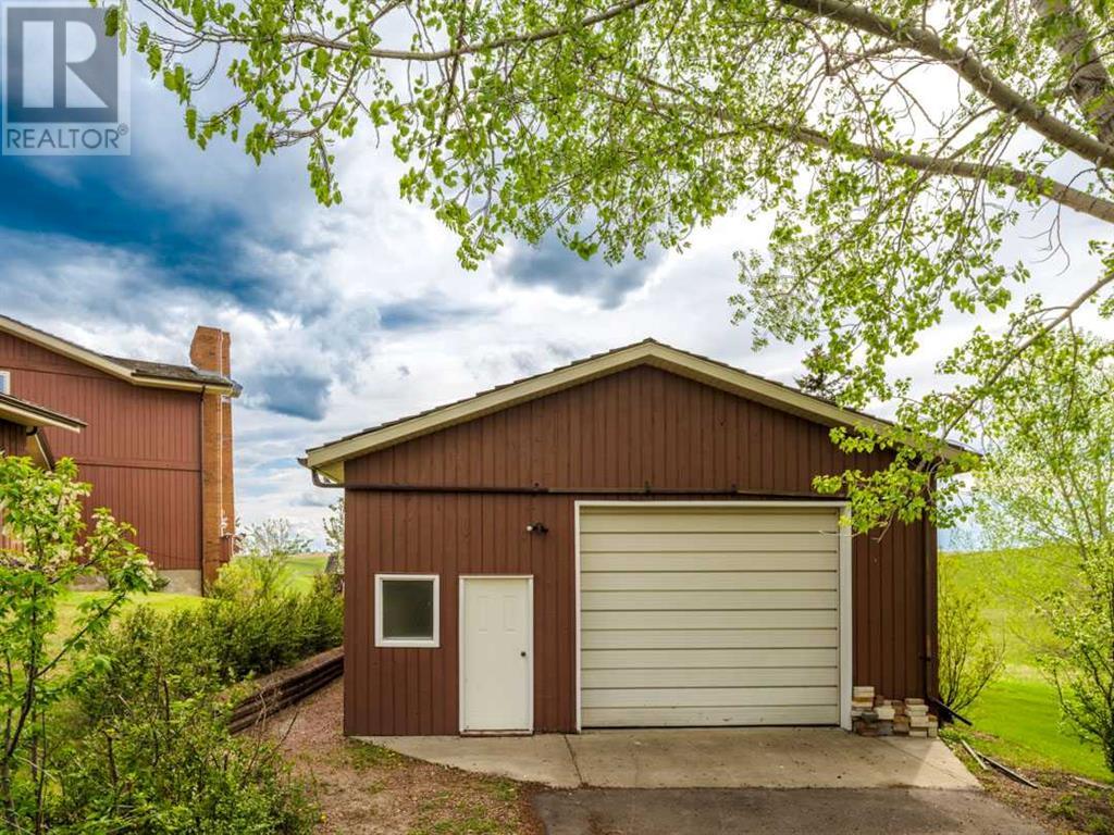 35 Livingstone Estates, Rural Rocky View County, Alberta  T3Z 1E1 - Photo 45 - A2225546