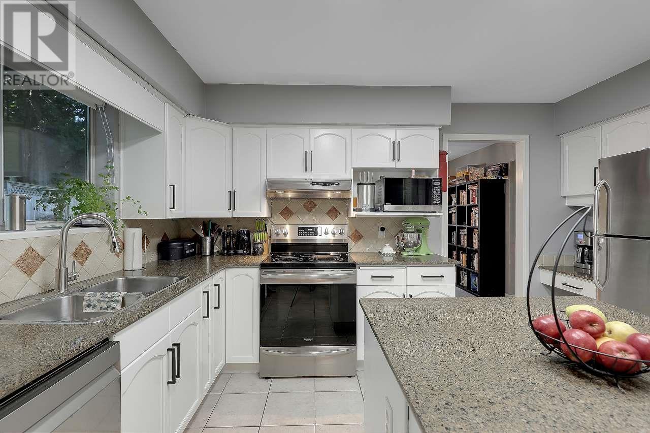 5256 Cambridge Court, Tsawwassen, British Columbia  V4M 3Z1 - Photo 9 - R3009189