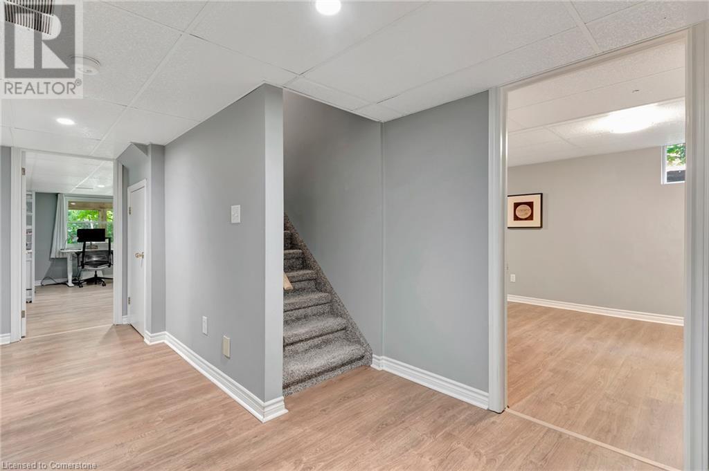 10 Huntingwood Court, Kitchener, Ontario  N2P 2A7 - Photo 29 - 40728930