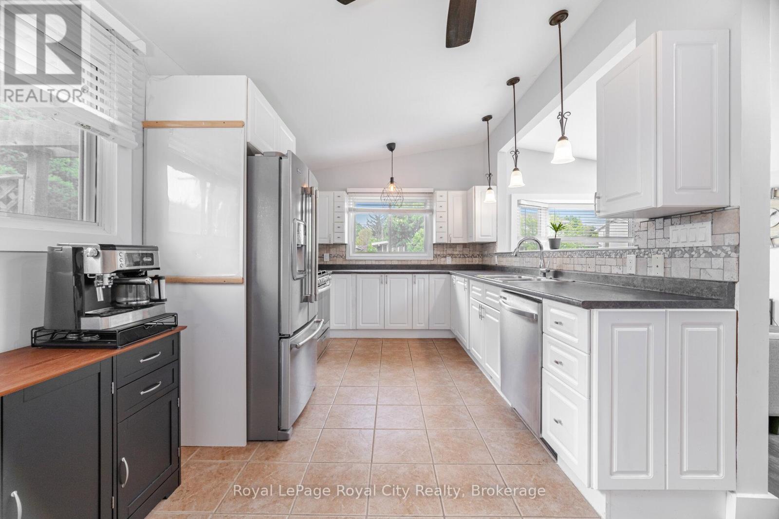 61 Lawfield Drive, Hamilton, Ontario  L8V 4C6 - Photo 14 - X12185011