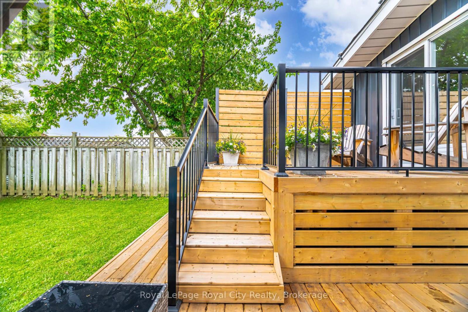61 Lawfield Drive, Hamilton, Ontario  L8V 4C6 - Photo 39 - X12185011