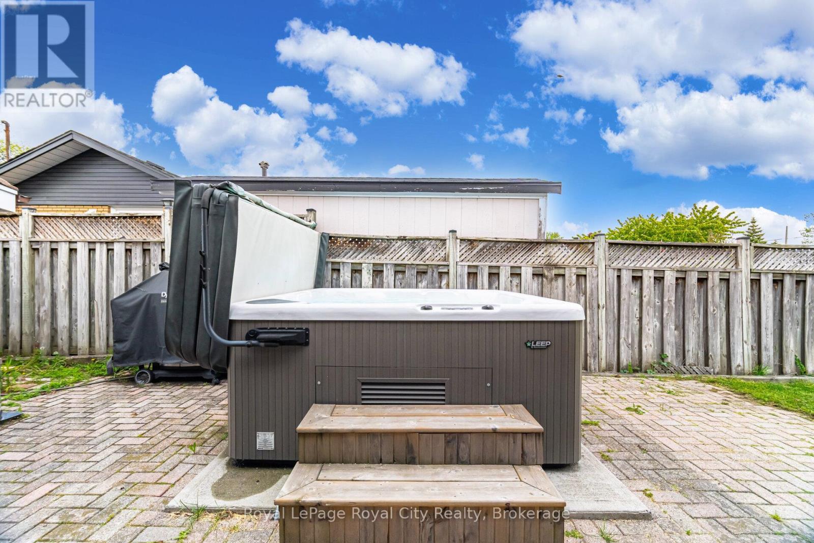 61 Lawfield Drive, Hamilton, Ontario  L8V 4C6 - Photo 46 - X12185011