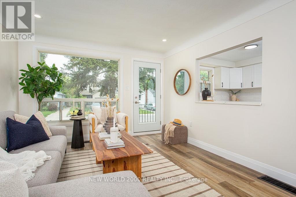323 Brunswick Street, Hamilton, Ontario  L8H 6R8 - Photo 4 - X12184843