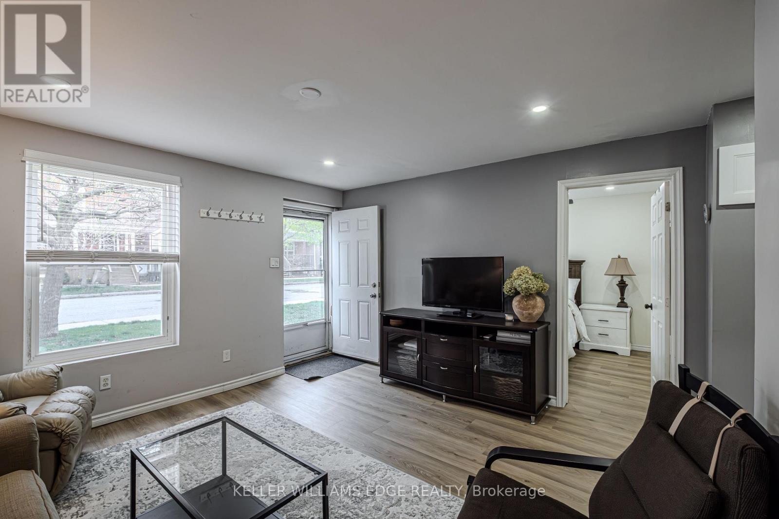 156 Brock Street, Brantford, Ontario  N3S 5W1 - Photo 17 - X12184954