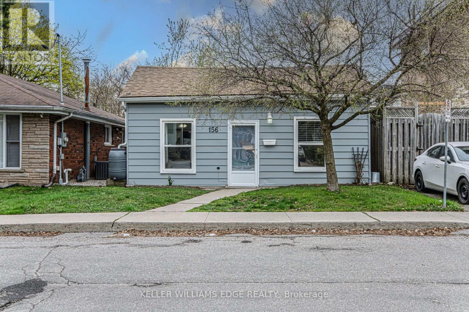 156 Brock Street, Brantford, Ontario  N3S 5W1 - Photo 3 - X12184954