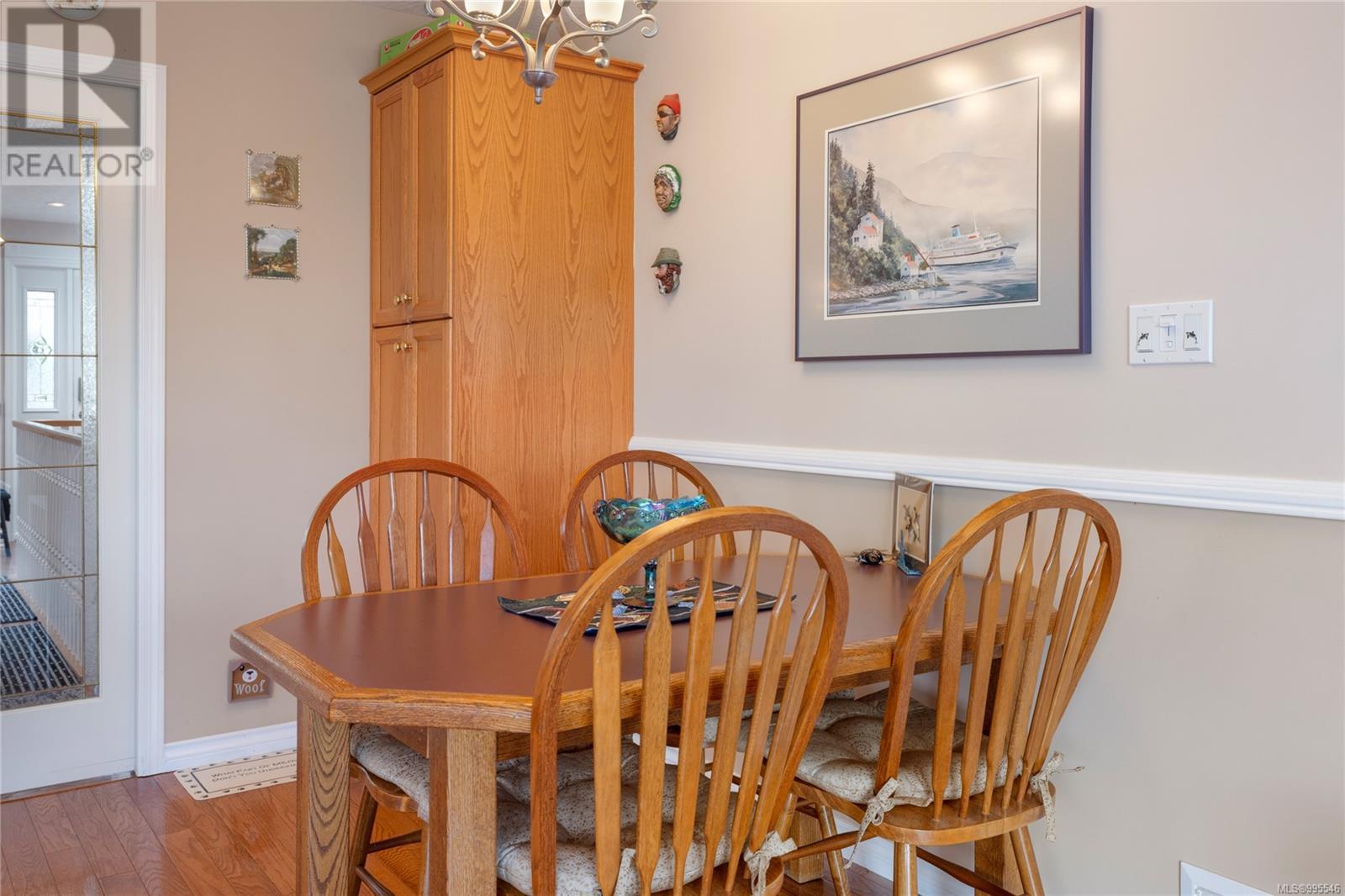 Property at 5229 Fox Pl image 3