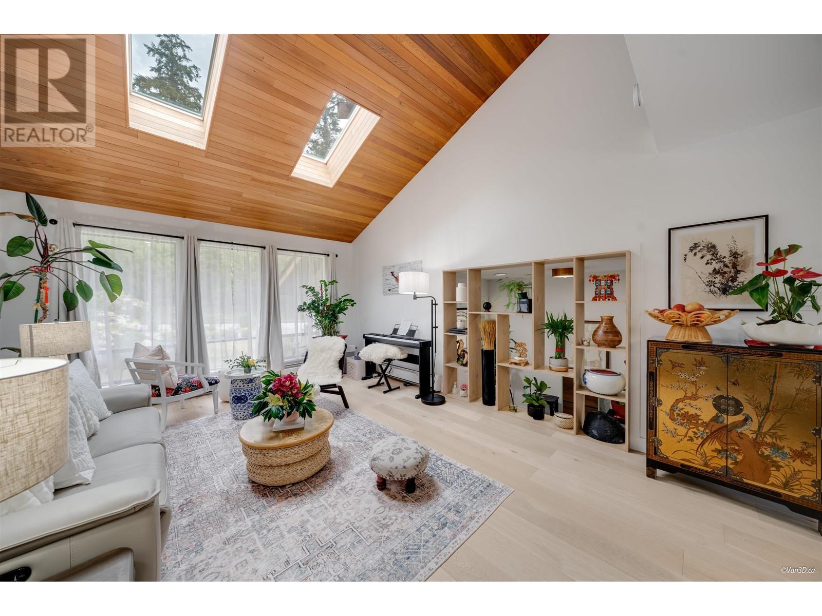 378 Balfour Drive, Coquitlam, British Columbia  V3K 6C5 - Photo 5 - R3006295