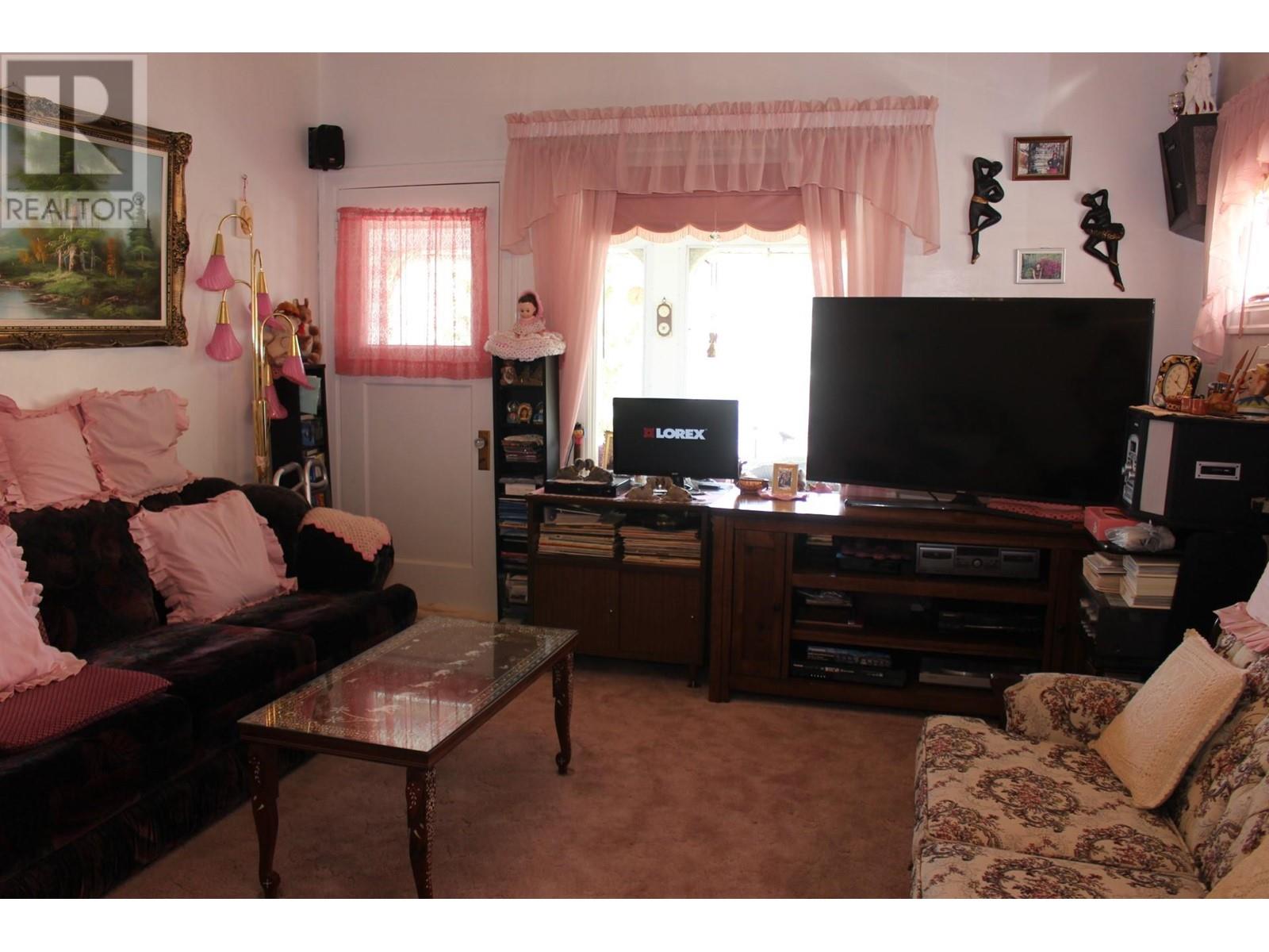 1472 Lookout Street, Trail, British Columbia  V1R 3P6 - Photo 8 - 10342659