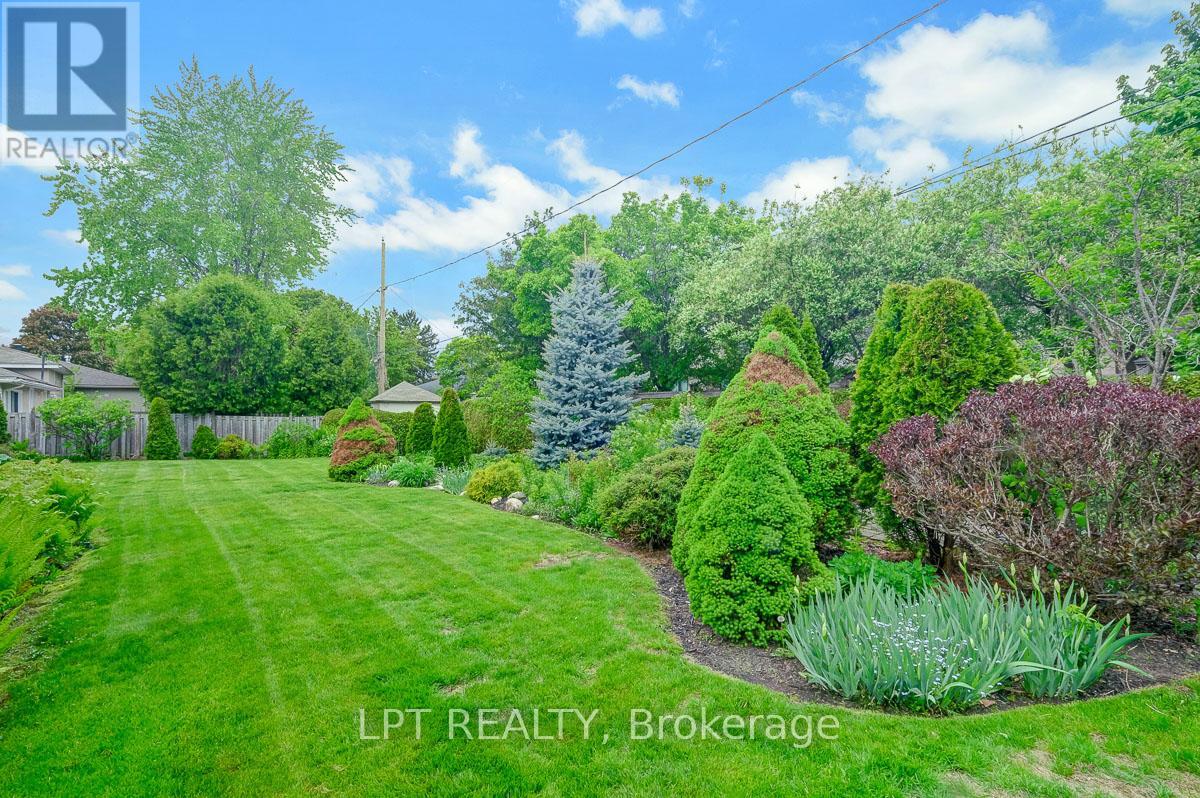 169 Roger Road, Ottawa, Ontario  K1H 5C7 - Photo 44 - X12182163