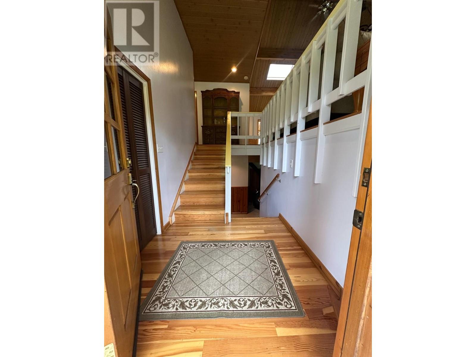 7047 Harrop-Procter Road, Harrop, British Columbia  V1L 6R3 - Photo 28 - 10346019