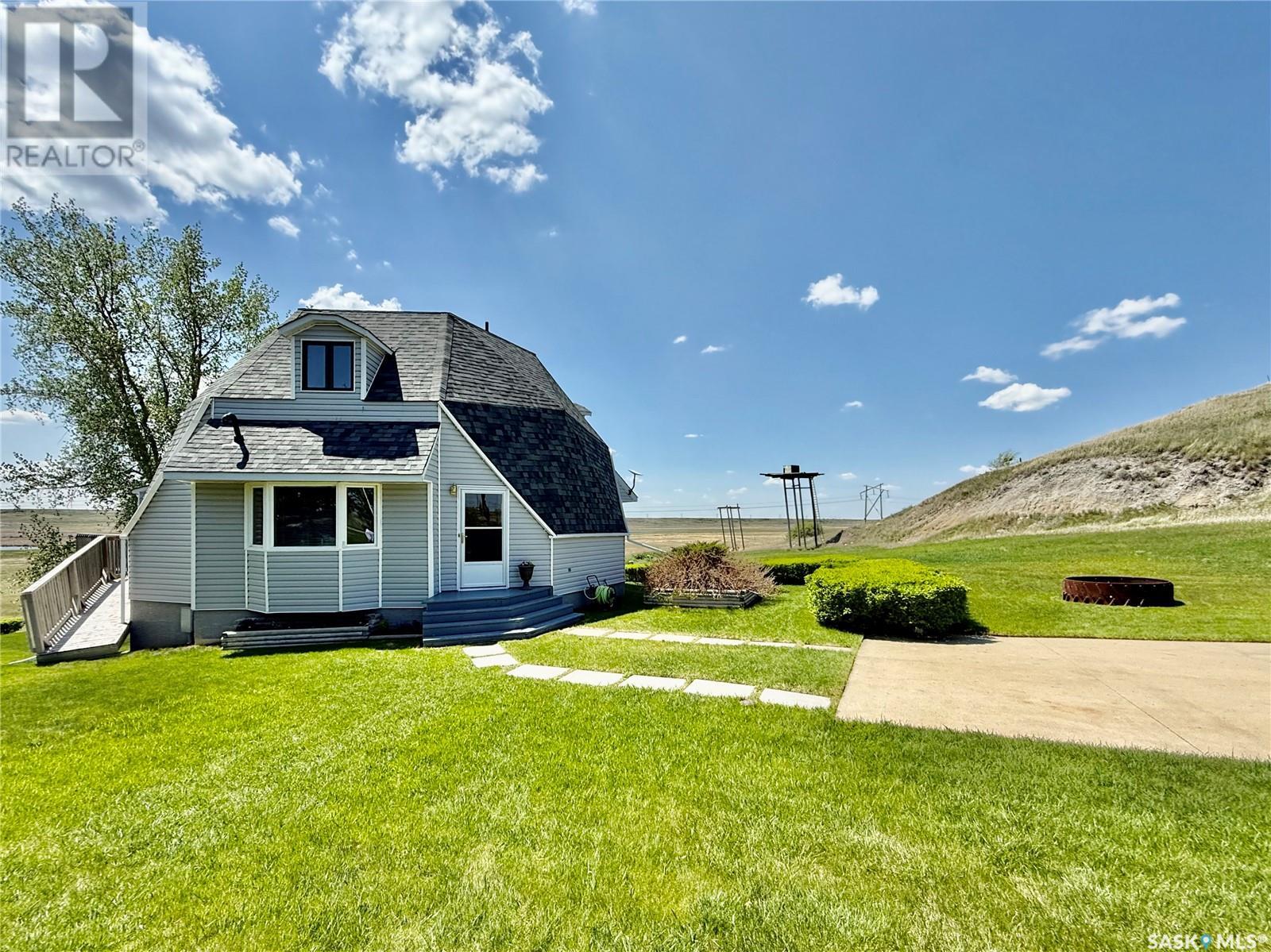 Rm Of Estevan Acreage - Souris Valley Views, Estevan, Saskatchewan  S4A 2H7 - Photo 1 - SK007749