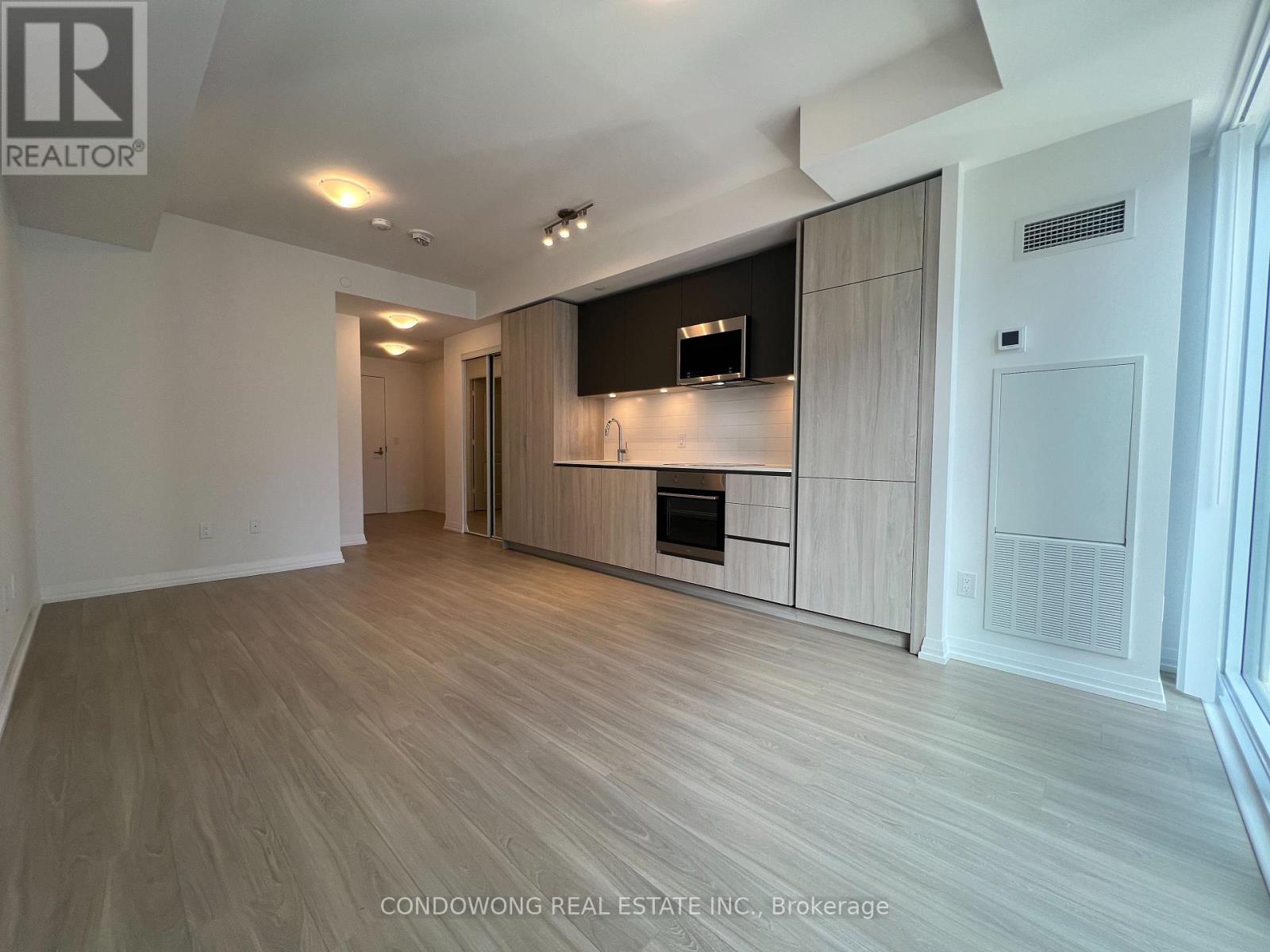 2308 - 8 Widmer Street, Toronto, Ontario  M5V 2E7 - Photo 3 - C12185006