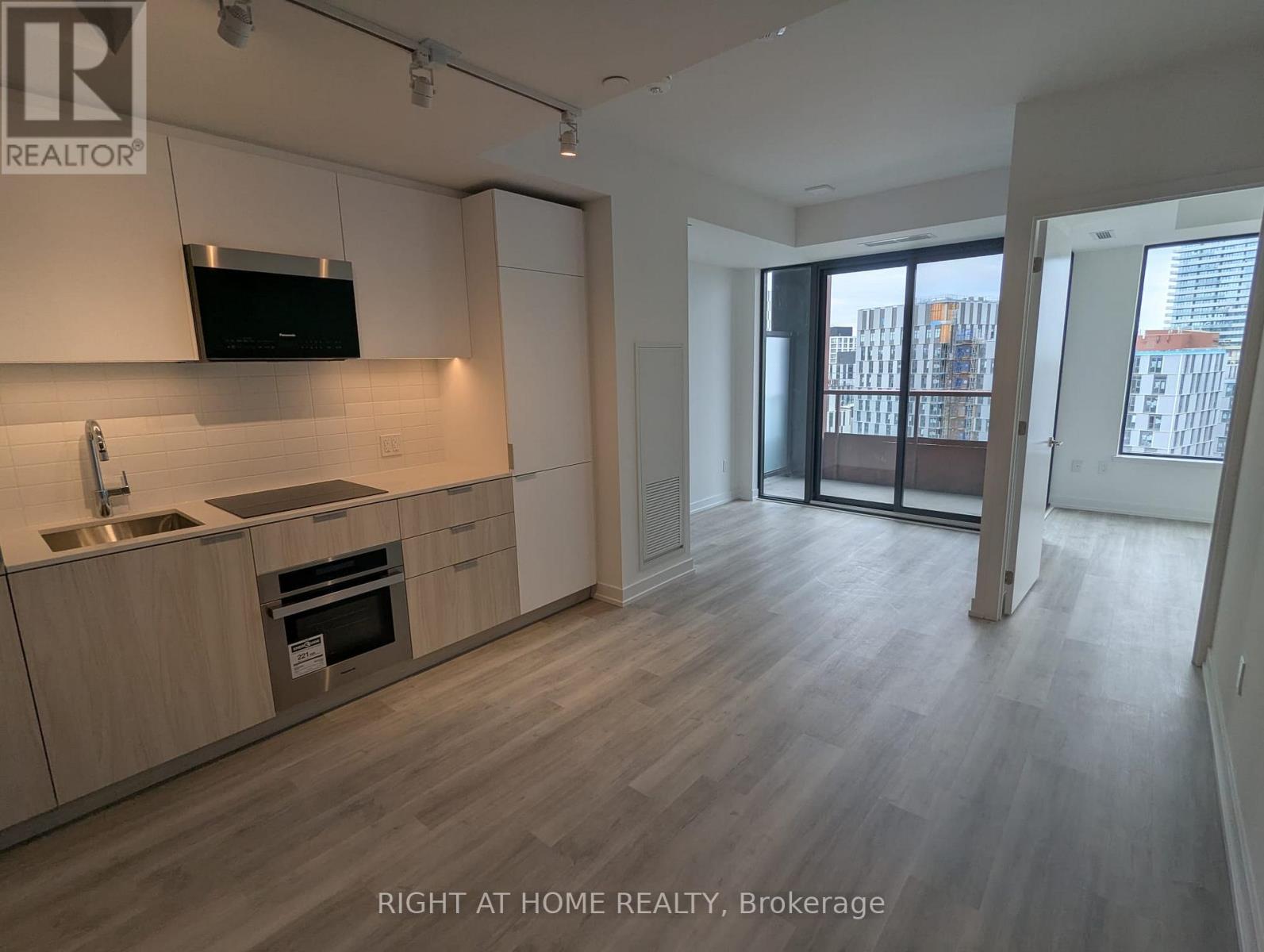 Ph 14 - 28 Eastern Avenue, Toronto, Ontario  M5A 0Y2 - Photo 3 - C12185041