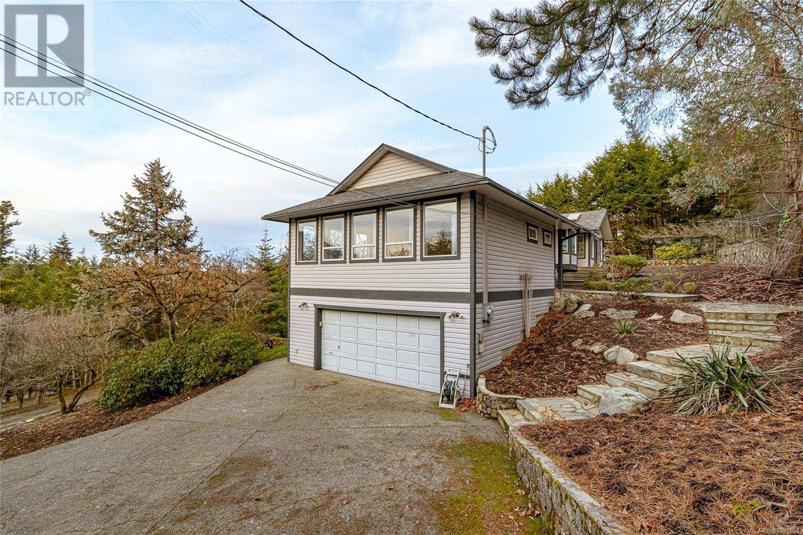 1319 Lands End Rd, North Saanich, British Columbia  V8L 5K1 - Photo 4 - 1001651
