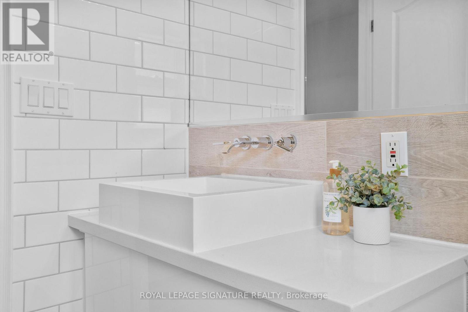 15 Boulton Avenue, Toronto, Ontario  M4M 2J4 - Photo 29 - E12184965
