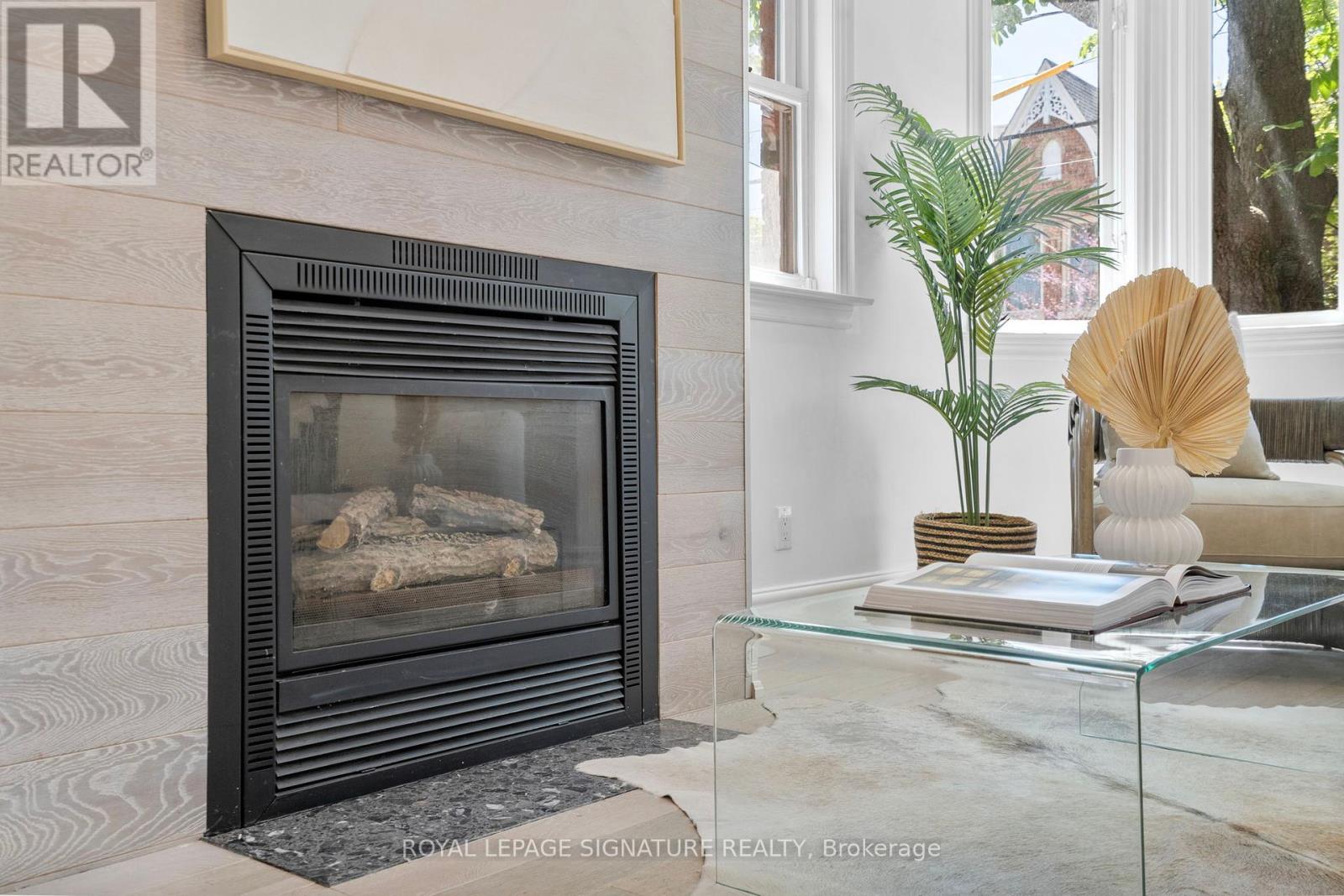 15 Boulton Avenue, Toronto, Ontario  M4M 2J4 - Photo 8 - E12184965