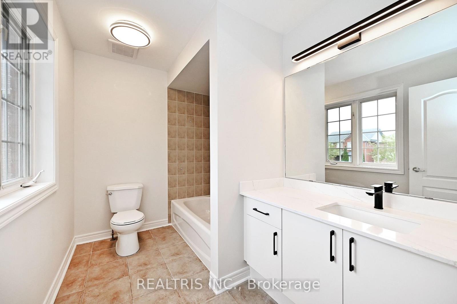 3 Hammersly Boulevard, Markham, Ontario  L6E 2A5 - Photo 29 - N12184971
