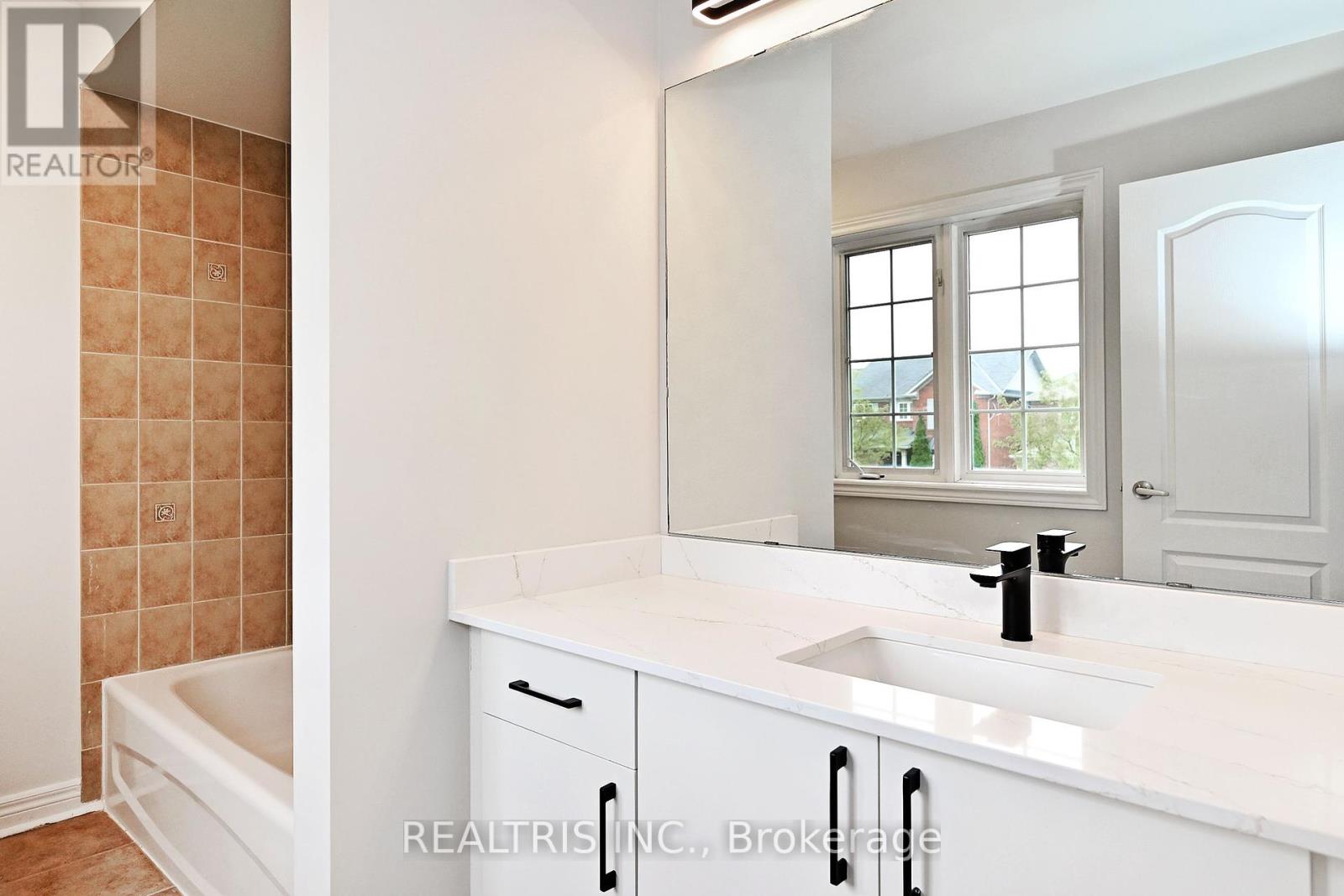 3 Hammersly Boulevard, Markham, Ontario  L6E 2A5 - Photo 30 - N12184971