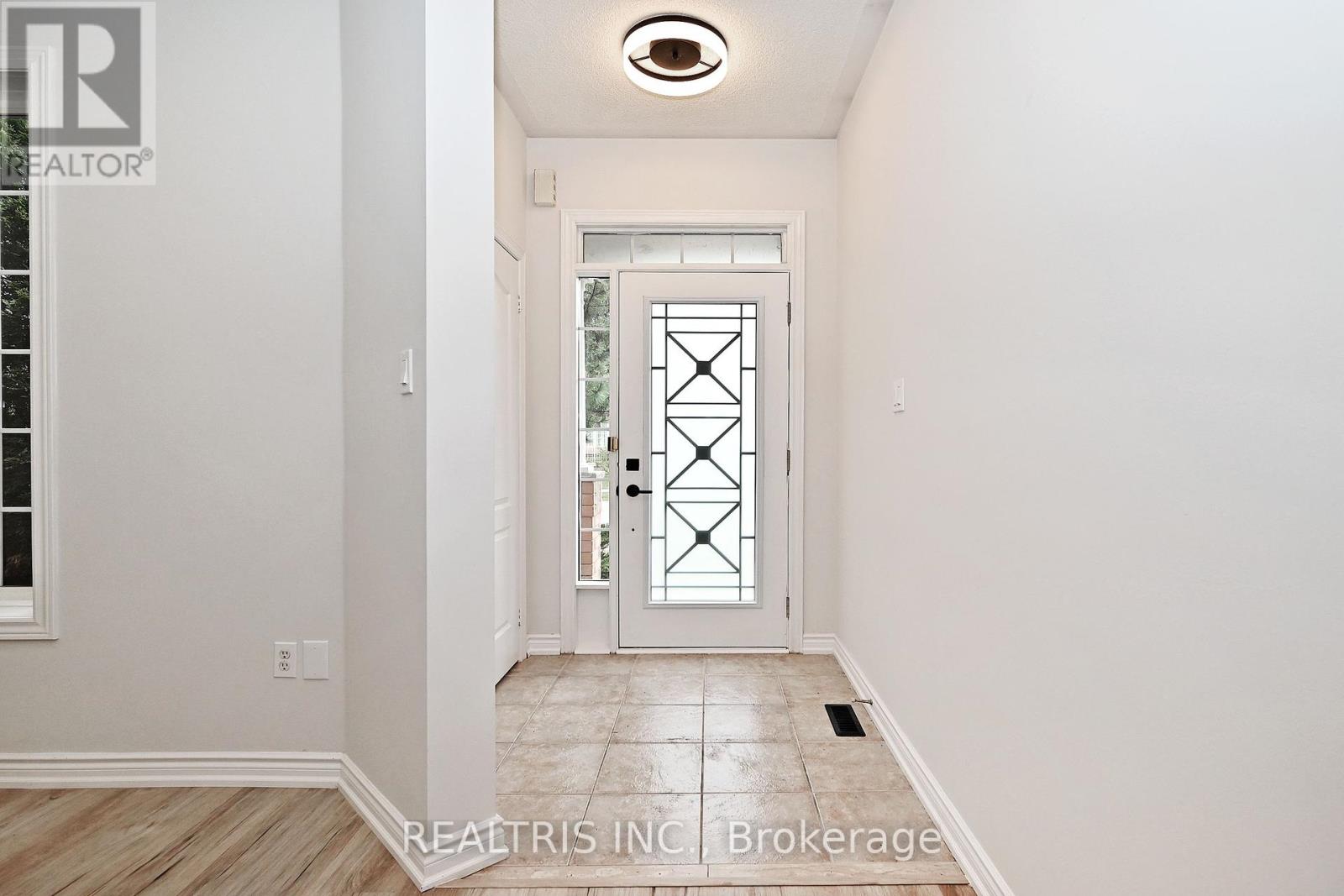 3 Hammersly Boulevard, Markham, Ontario  L6E 2A5 - Photo 4 - N12184971