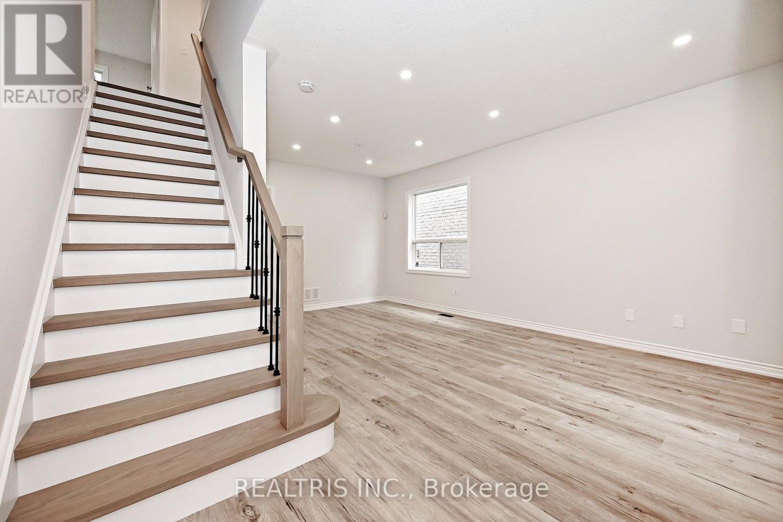 3 Hammersly Boulevard, Markham, Ontario  L6E 2A5 - Photo 5 - N12184971