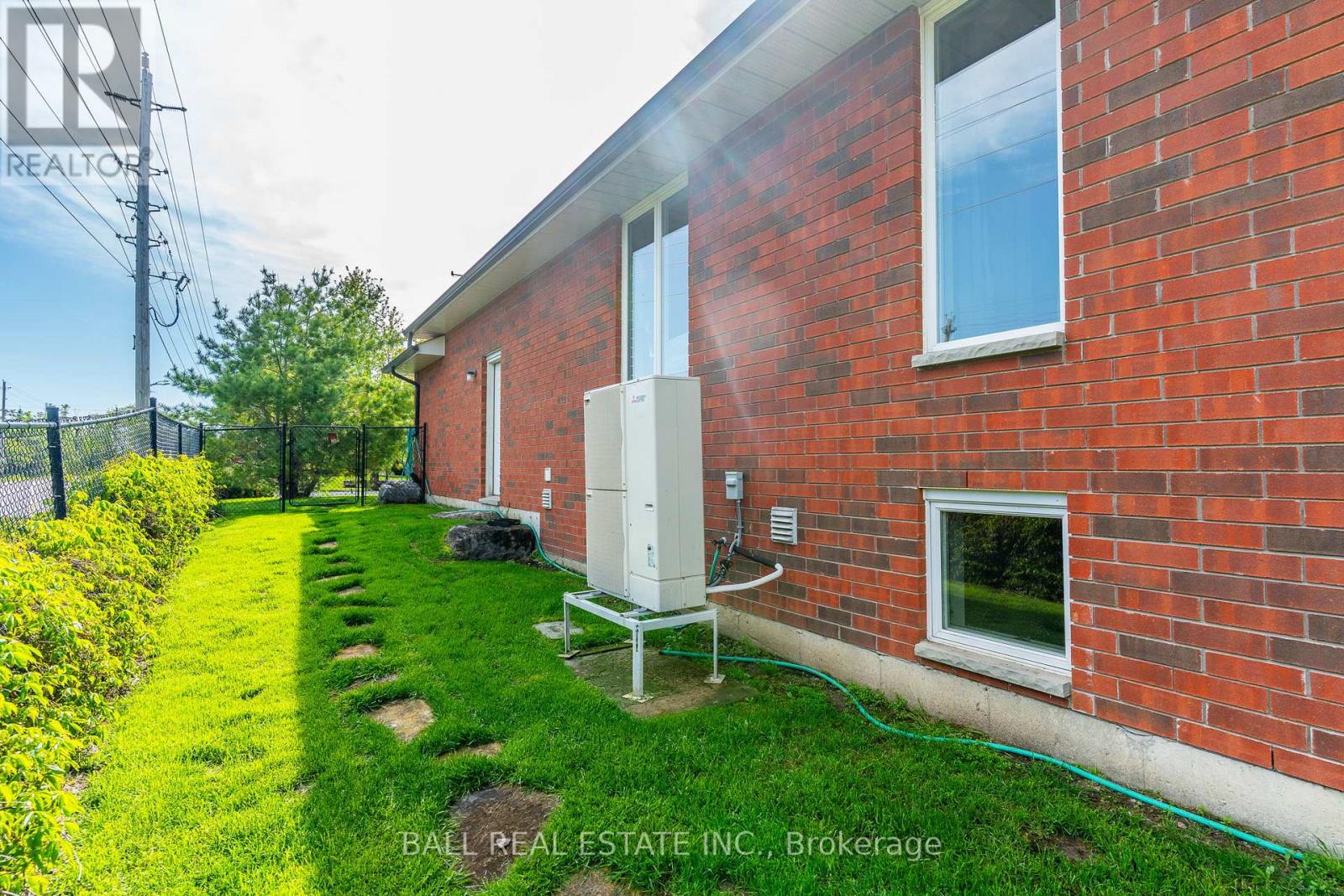 2 Sailing Club Drive, Kawartha Lakes, Ontario  K0M 1A0 - Photo 39 - X12185038