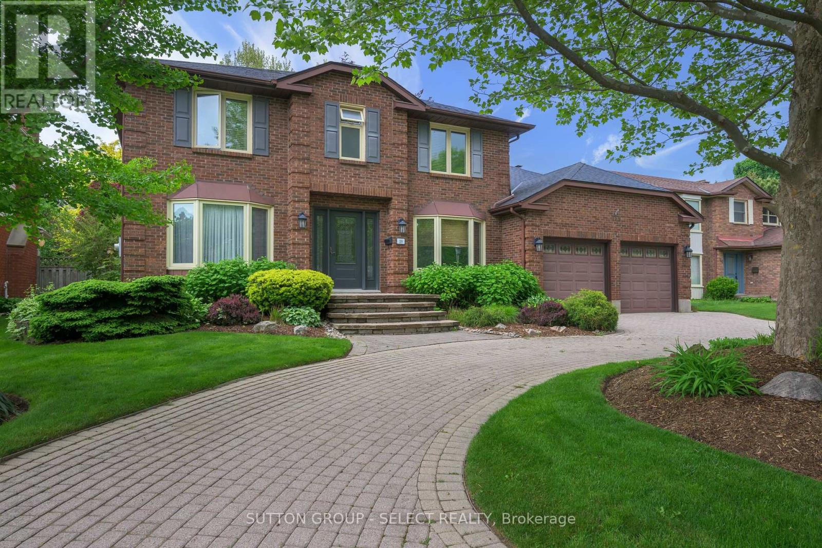 10 Jennifer Gardens