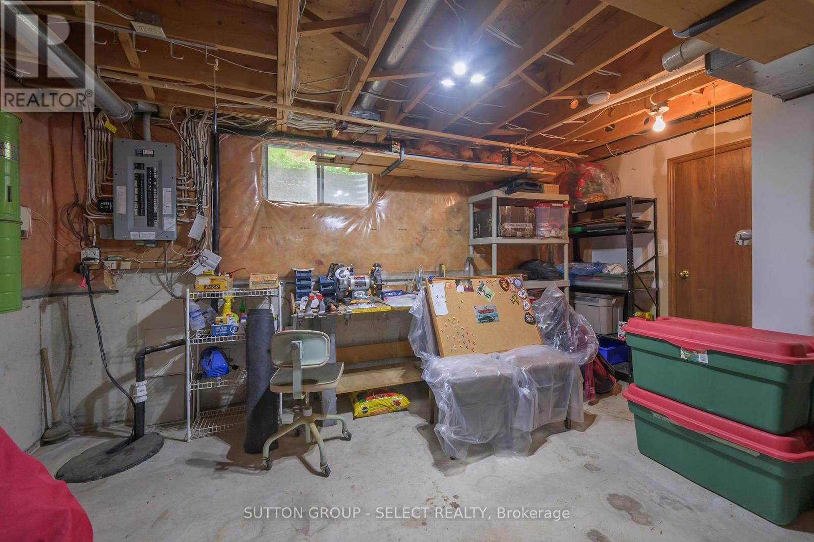 10 Jennifer Gardens, London North, Ontario  N5X 3K8 - Photo 43 - X12184096