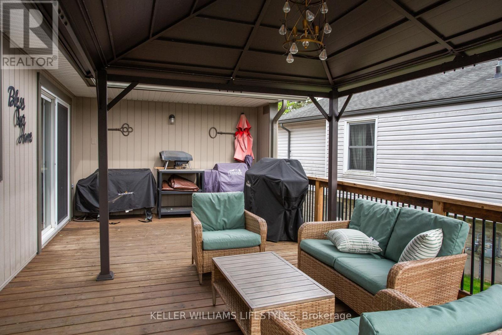 3 Pinegrove Crescent, London South (South N), Ontario  N6J 3Y7 - Photo 38 - X12185060
