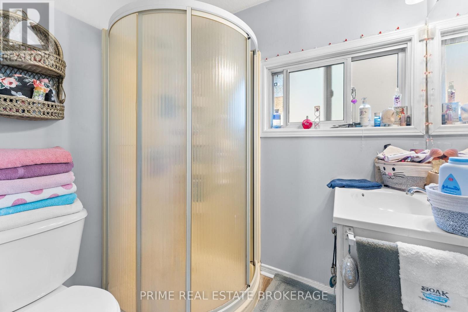 34 Ontario Street S, Lambton Shores (Grand Bend), Ontario  N0M 1T0 - Photo 35 - X12185108