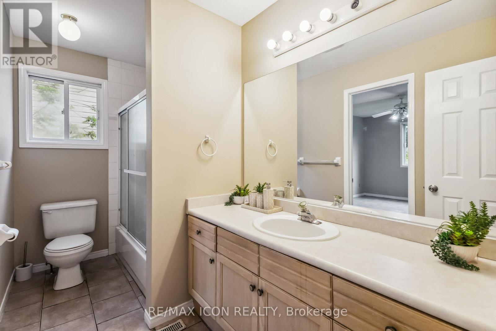 238 Fleming Drive, London East, Ontario  N5V 4Y9 - Photo 17 - X12185112