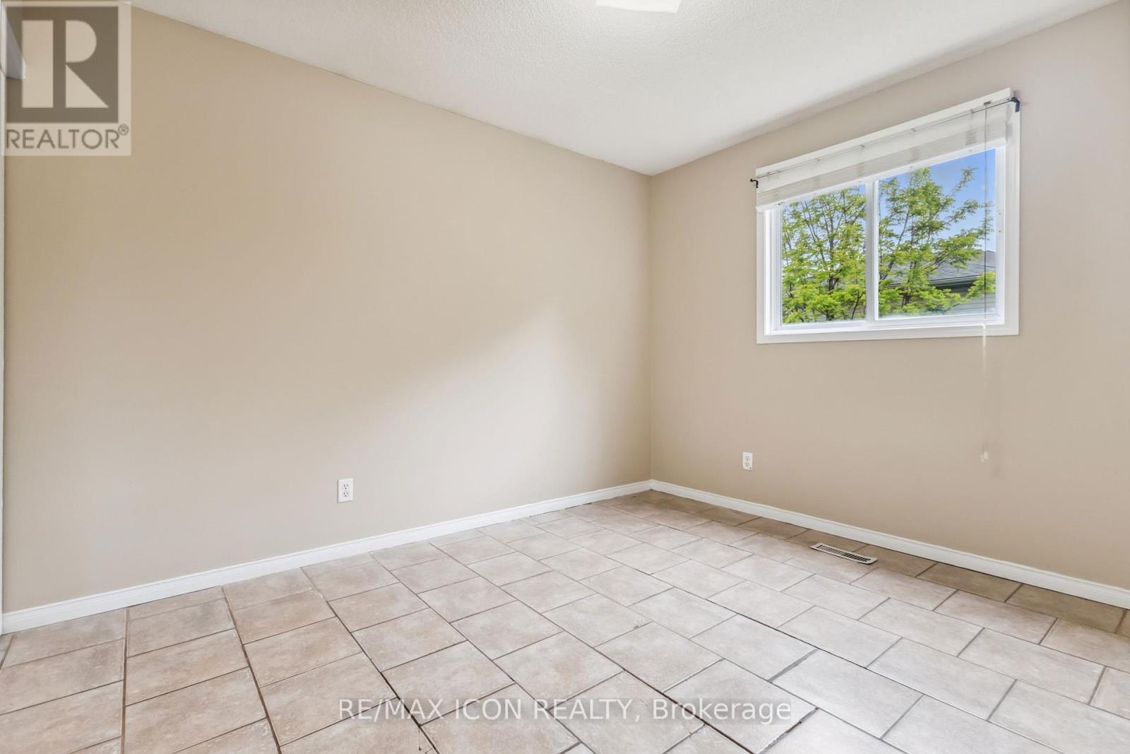 238 Fleming Drive, London East, Ontario  N5V 4Y9 - Photo 20 - X12185112