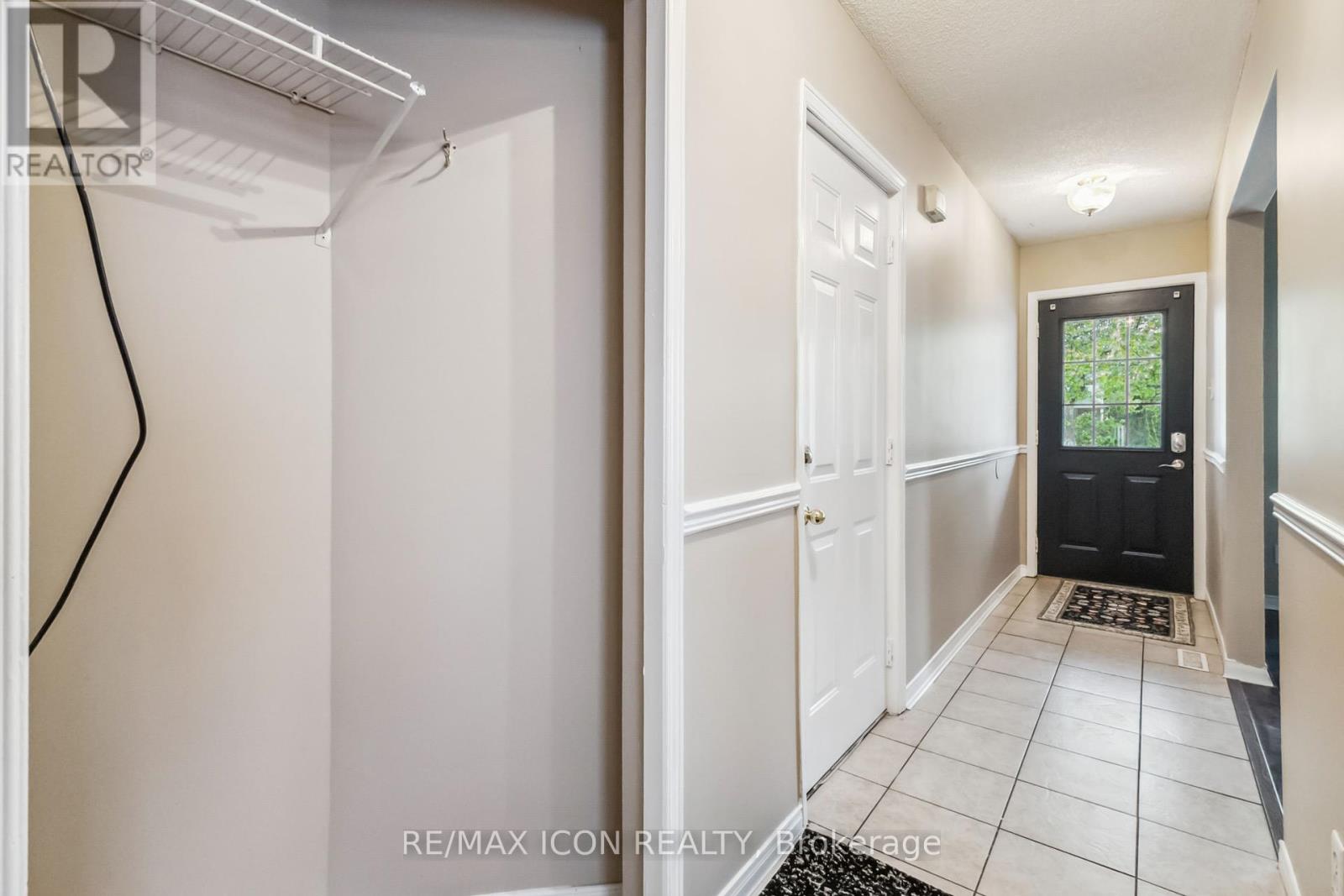 238 Fleming Drive, London East, Ontario  N5V 4Y9 - Photo 6 - X12185112