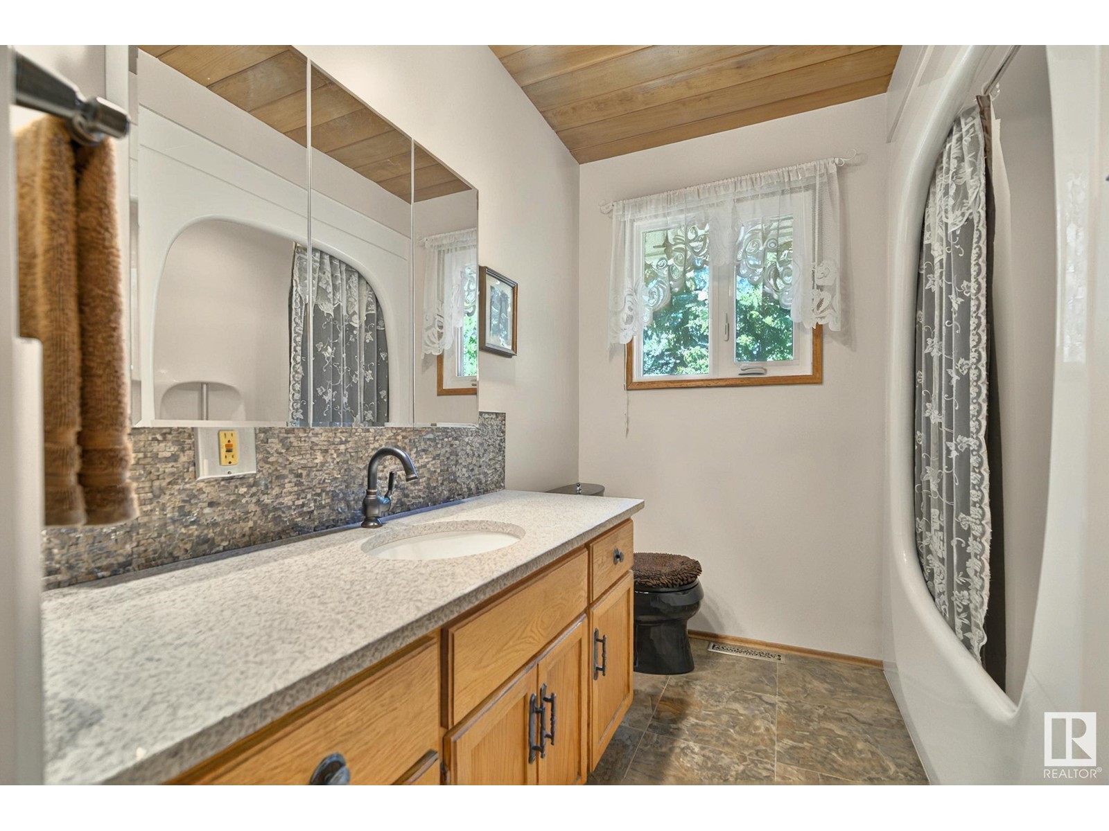 51030 Rge Road 203, Rural Strathcona County, Alberta  T8G 1E4 - Photo 46 - E4439477